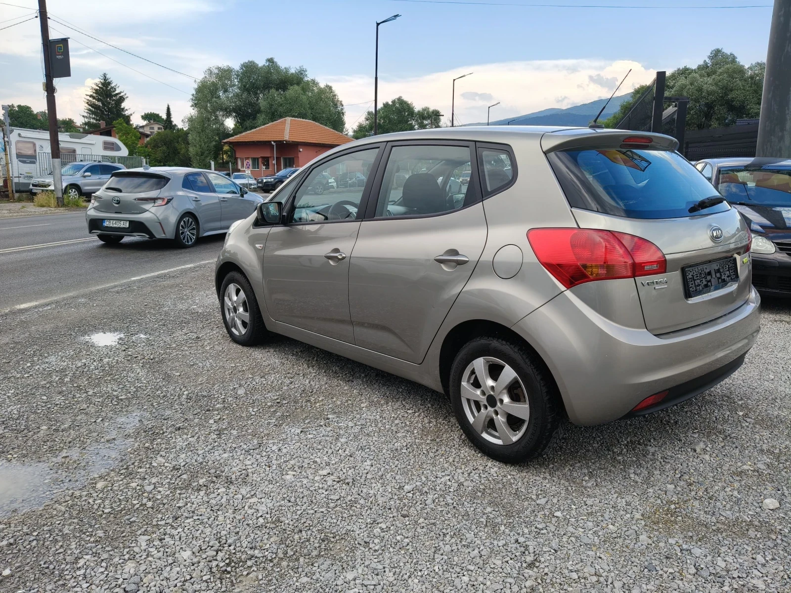 Kia Venga 1.4CRDI, снимка 4 - Автомобили и джипове - 55125035