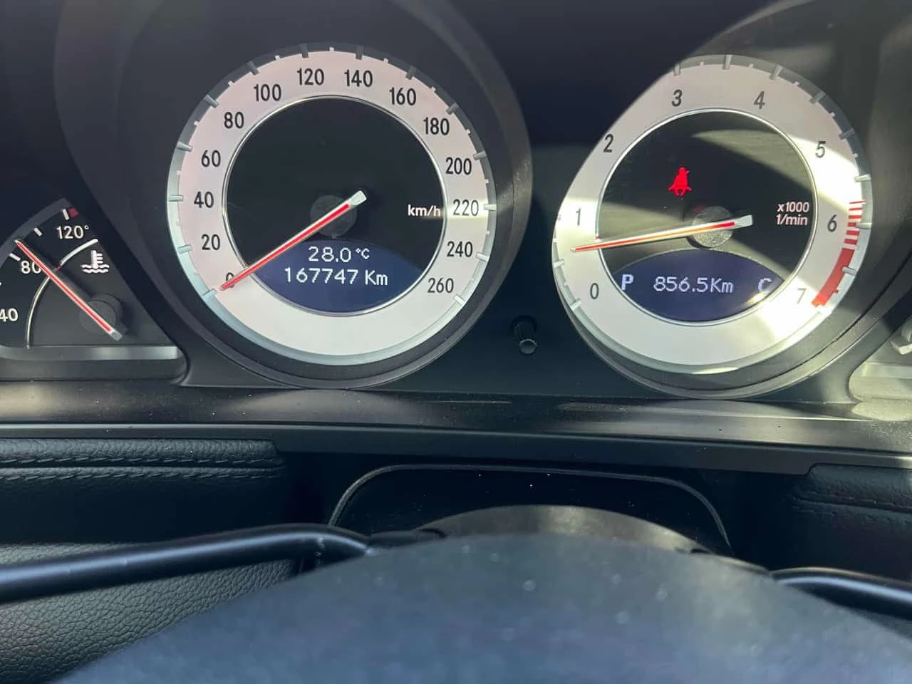 Mercedes-Benz SL 500 KEYLESS * SUNROOF * ГЛАВНО ПРЕДСТАВИТЕЛСТВО, снимка 10 - Автомобили и джипове - 55186981