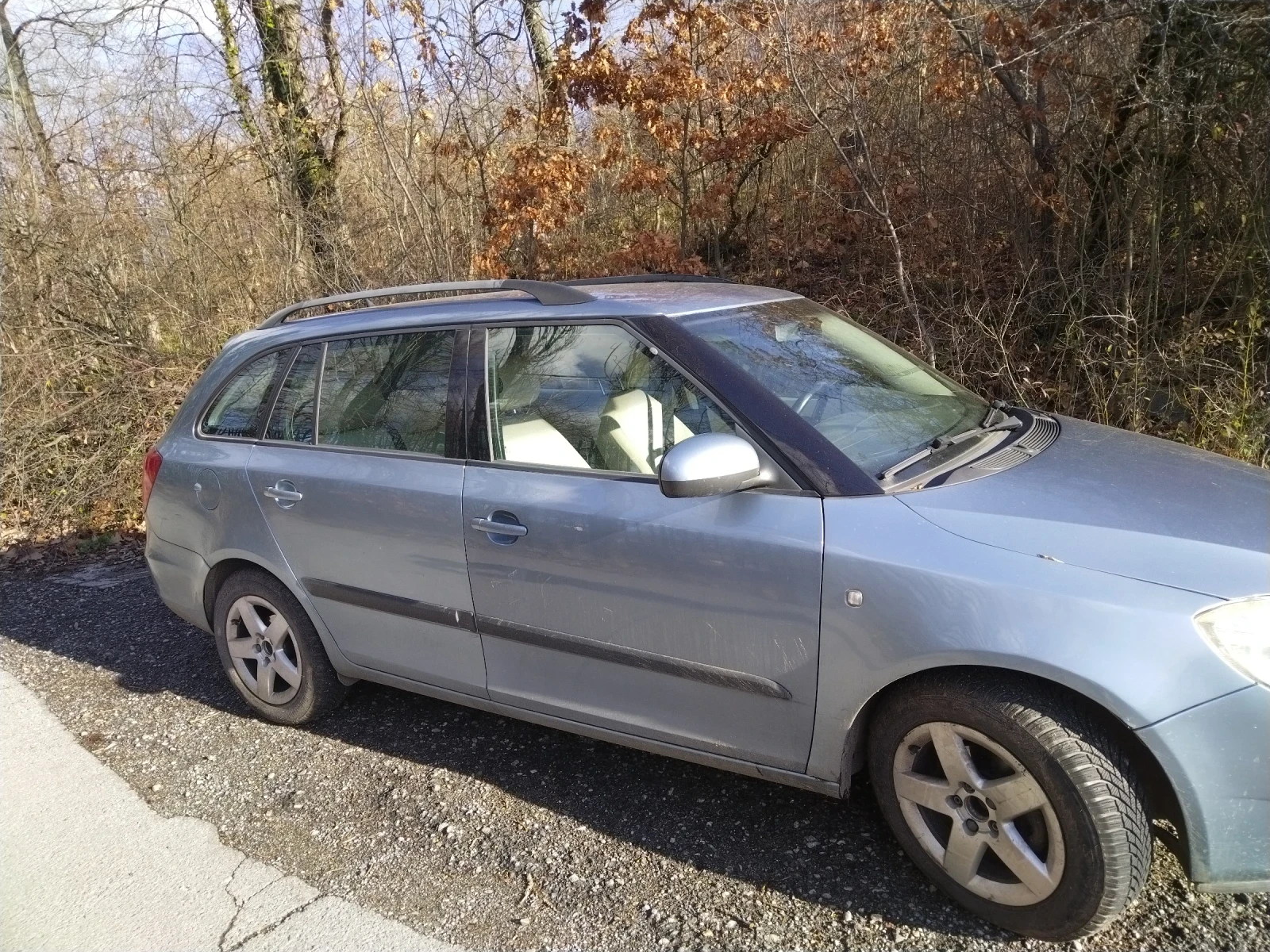 Skoda Fabia, снимка 9 - Автомобили и джипове - 55717550