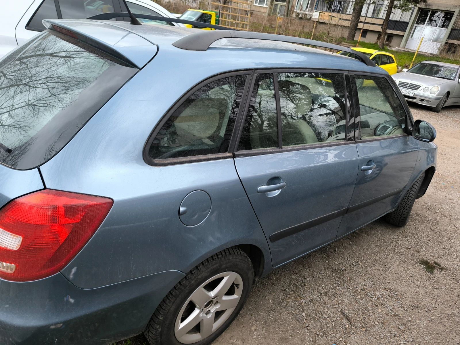 Skoda Fabia, снимка 4 - Автомобили и джипове - 55717550