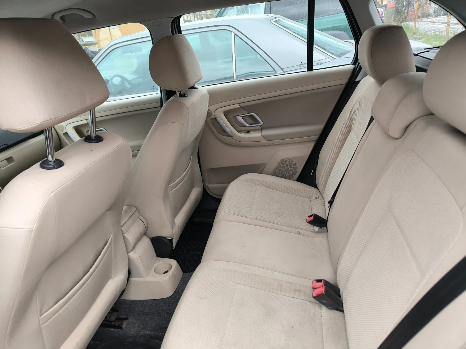 Skoda Fabia, снимка 3 - Автомобили и джипове - 55717550