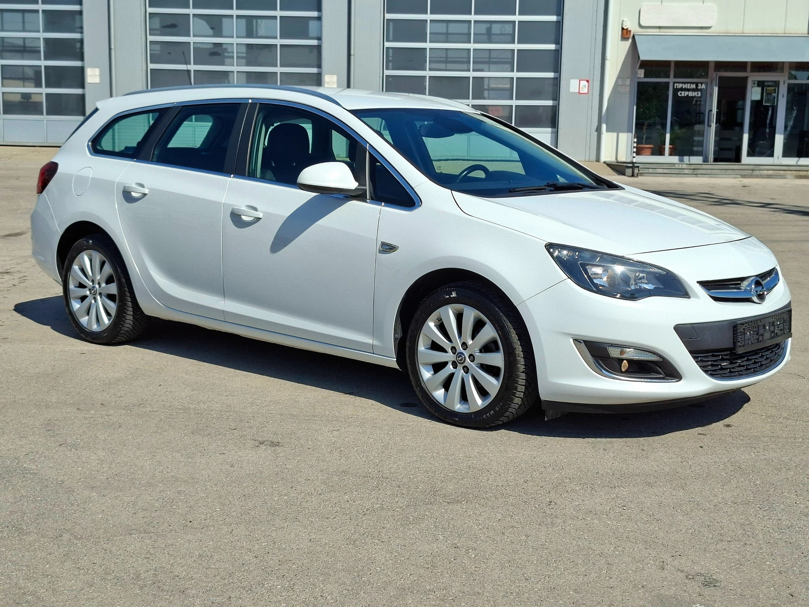 Opel Astra 1.4i 6ск. + ГАЗ * COSMO EDITION * , снимка 3 - Автомобили и джипове - 55899222