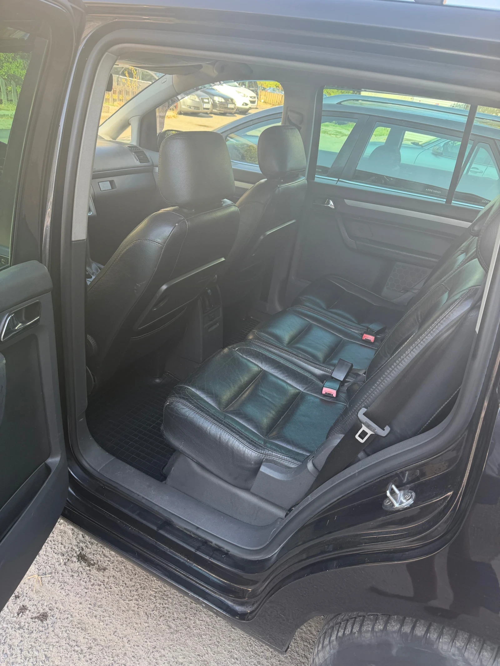 VW Touran, снимка 2 - Автомобили и джипове - 56066595
