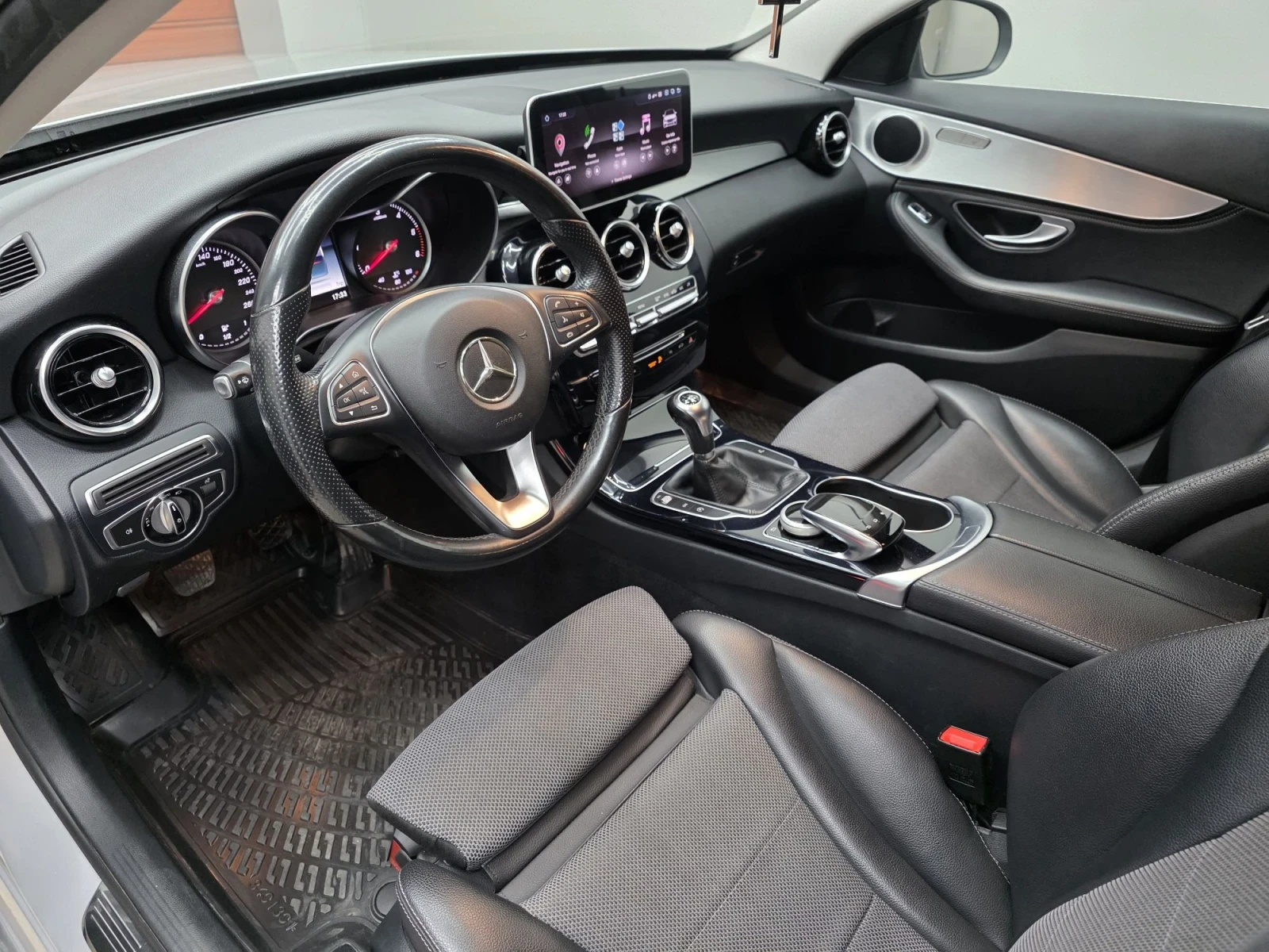 Mercedes-Benz C 220 BlueTec, снимка 9 - Автомобили и джипове - 56086871