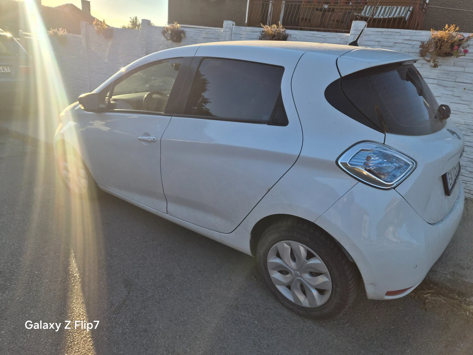 Renault Zoe, снимка 4 - Автомобили и джипове - 56298384