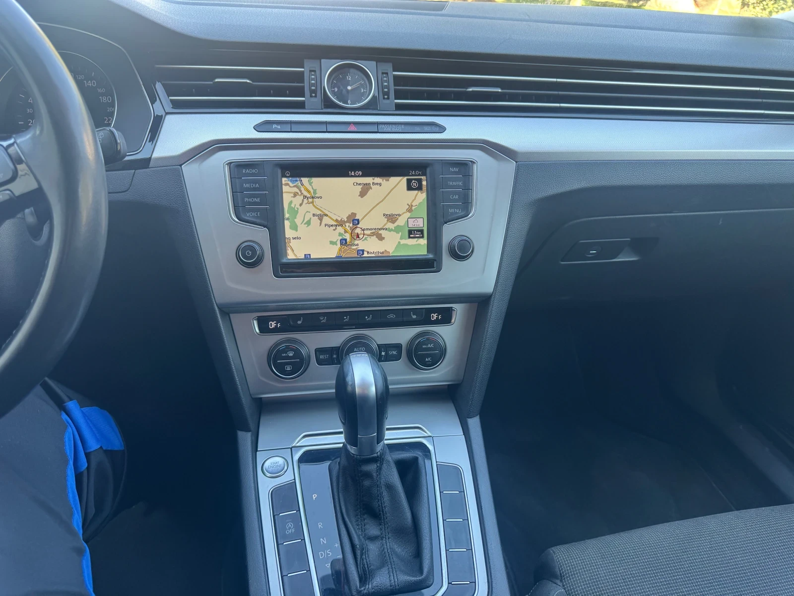 VW Passat 1.6 TDI ���������! �������� ������! 2 �����!  | Mobile.bg � ����������� 14