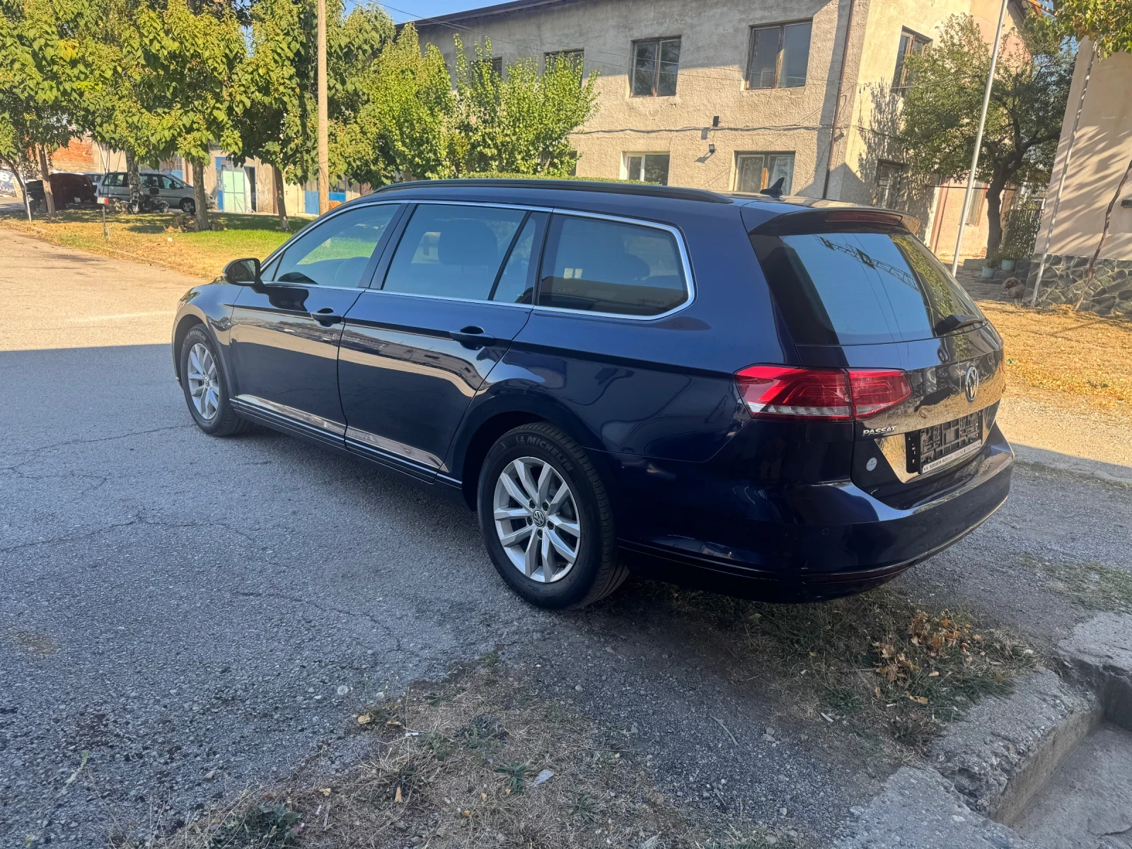 VW Passat 1.6 TDI ���������! �������� ������! 2 �����!  | Mobile.bg � ����������� 2