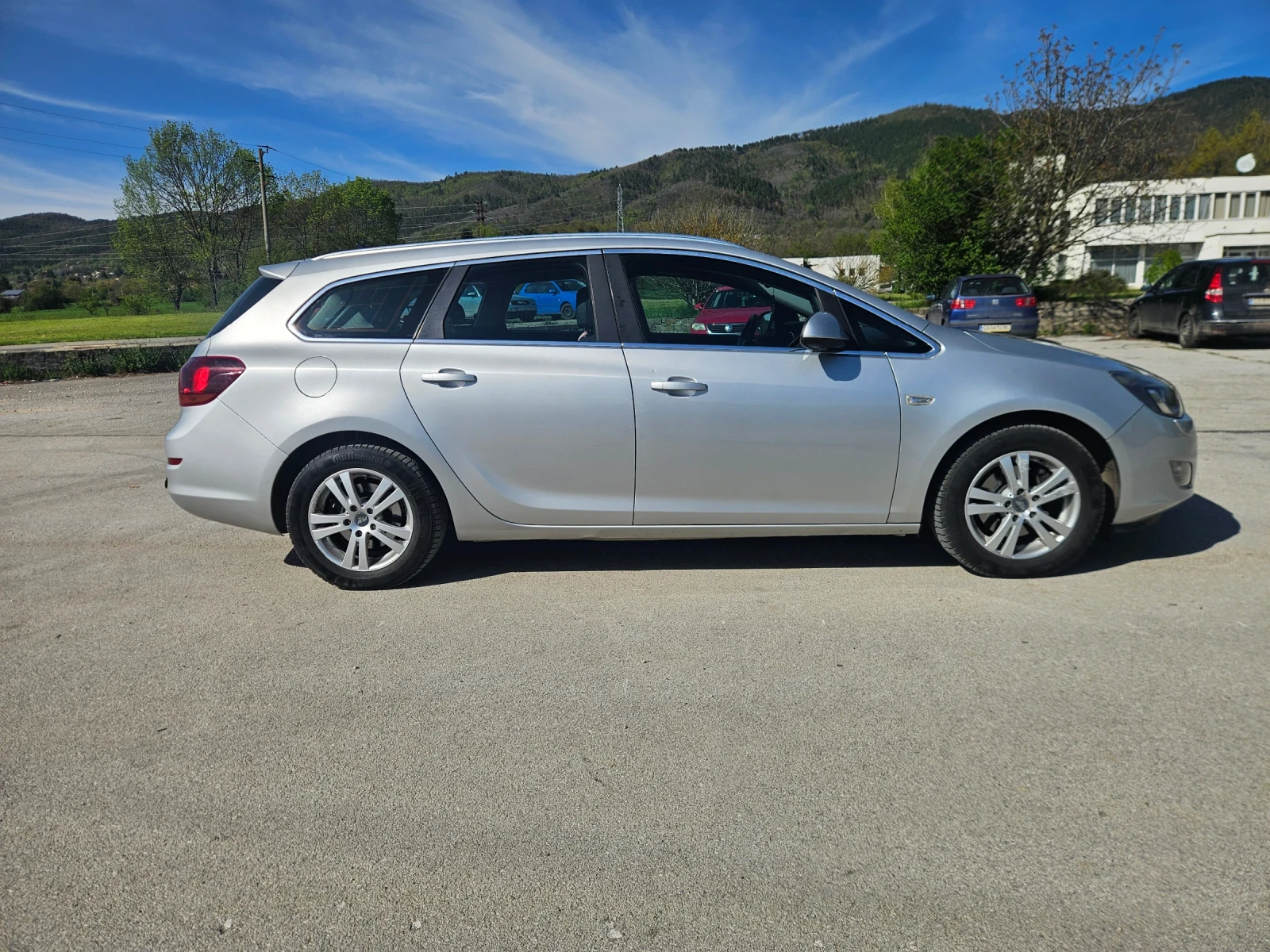 Opel Astra, снимка 3 - Автомобили и джипове - 56717537