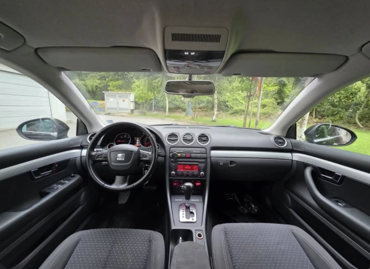 Seat Exeo 2.0 D / АВТОМАТИК, снимка 11 - Автомобили и джипове - 56732002