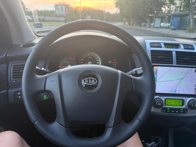 Kia Sportage 2.7 V6, снимка 5 - Автомобили и джипове - 52278910