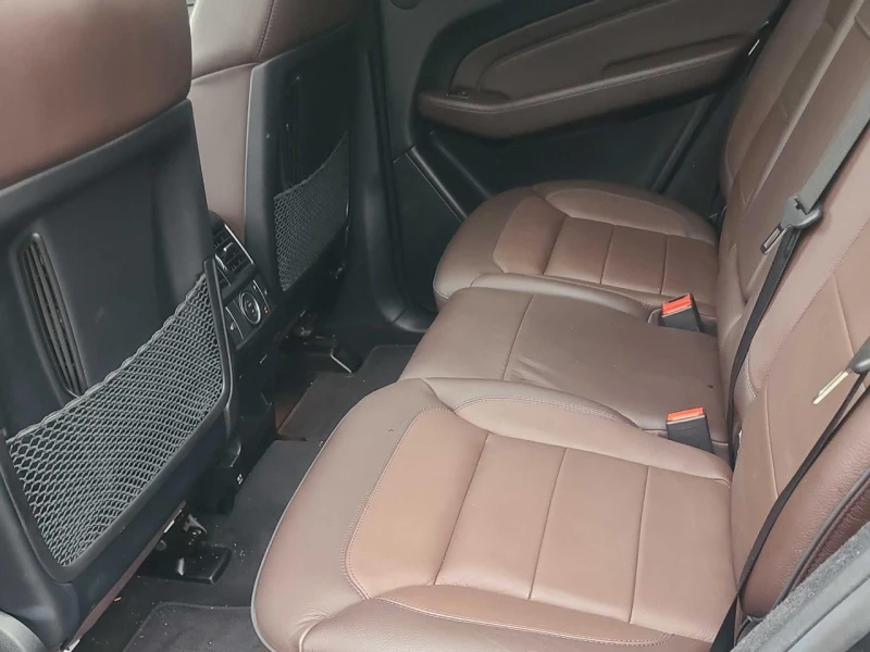 Mercedes-Benz ML 350 d* AMG-pack* 20&#34;* Въздух* Обдух* Harman* 360* , снимка 14 - Автомобили и джипове - 52439772