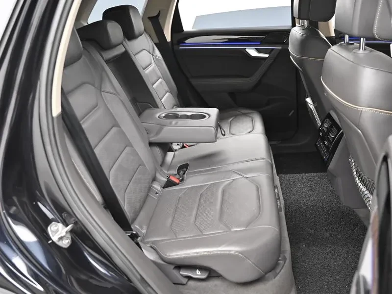 VW Touareg 3.0 TDI PRESTIGE, снимка 12 - Автомобили и джипове - 55925779