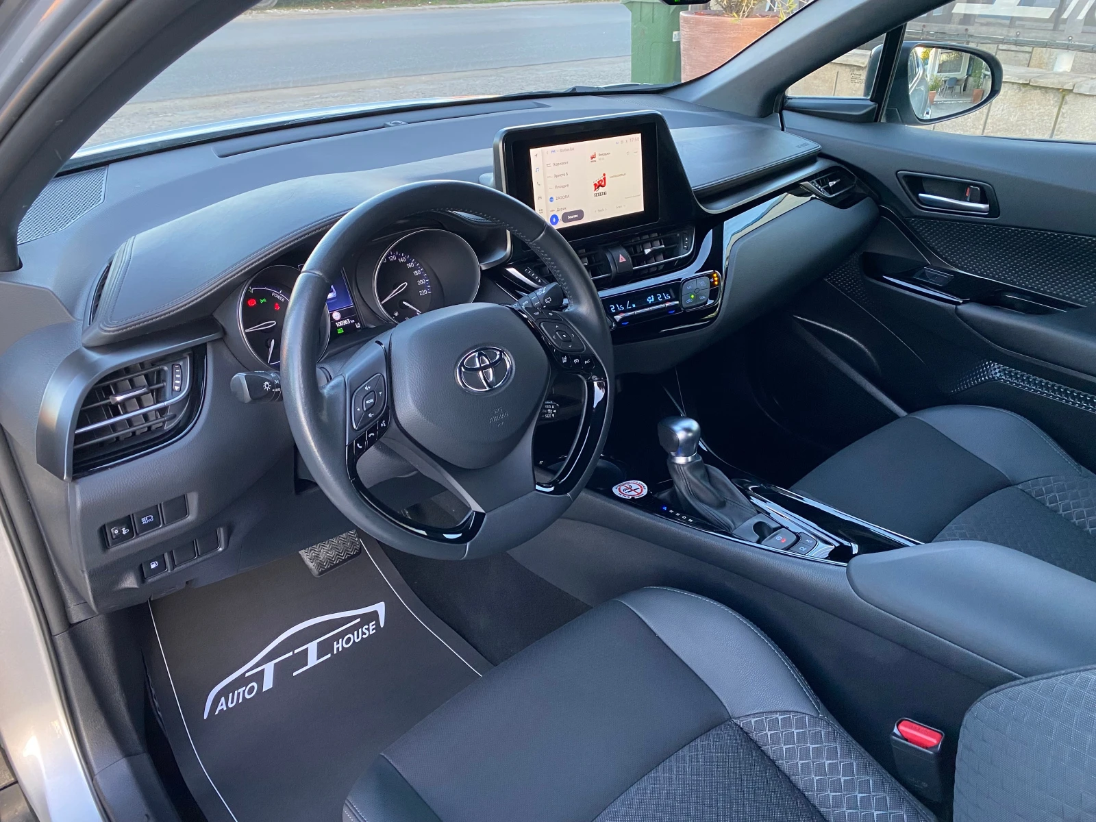Toyota C-HR Face* Hybrid* 148кс* Full*  - изображение 8
