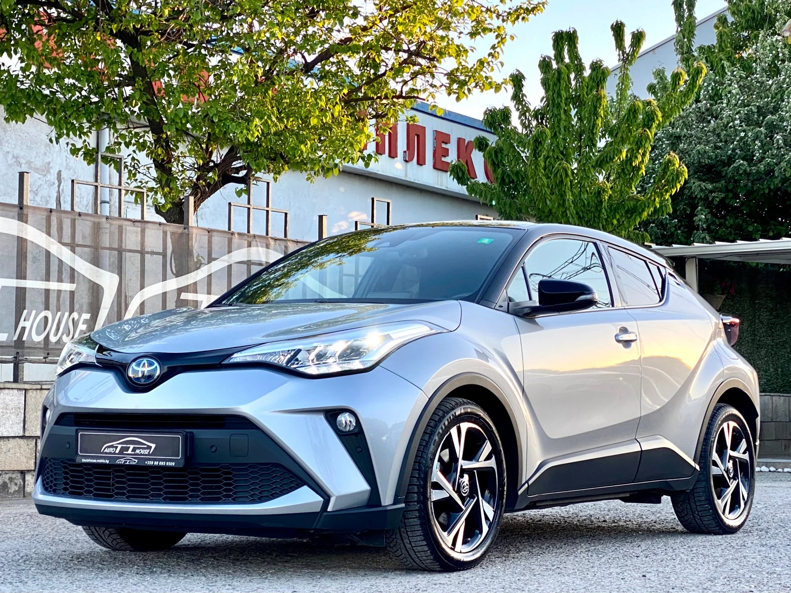 Toyota C-HR Face* Hybrid* 148кс* Full*  - изображение 6
