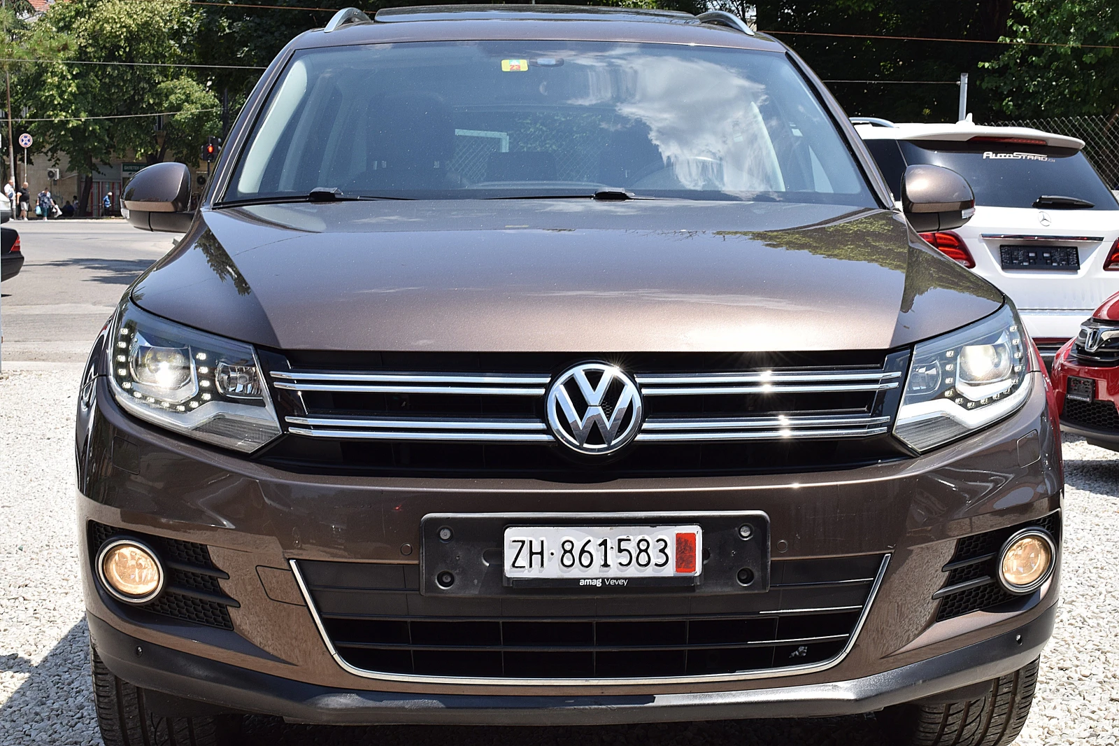 VW Tiguan 2.0ШВЕЙЦАРИЯ/LUX/4x4/КОЖА/ПАНОРАМА/LED/КСЕНОН/НАВИ - изображение 2