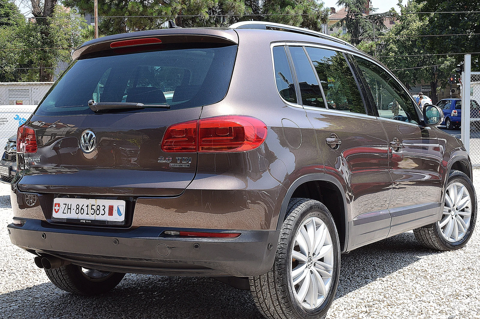 VW Tiguan 2.0ШВЕЙЦАРИЯ/LUX/4x4/КОЖА/ПАНОРАМА/LED/КСЕНОН/НАВИ - изображение 4