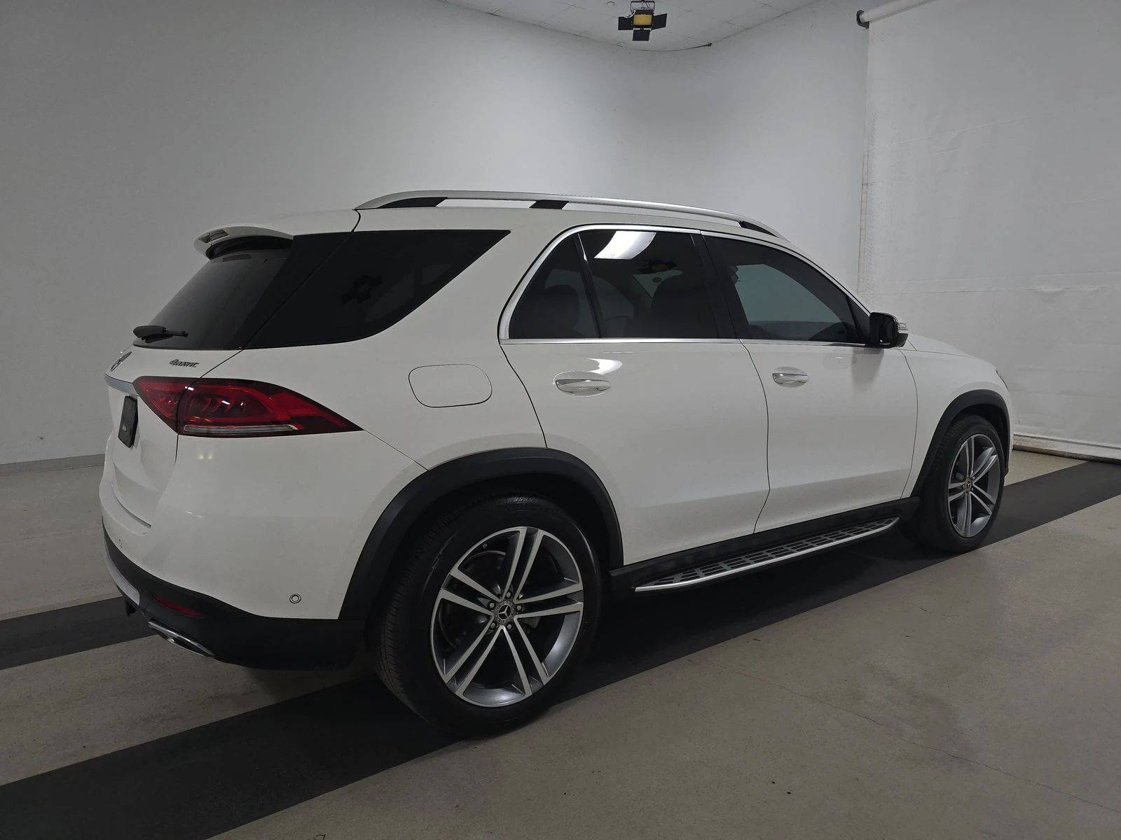 Mercedes-Benz GLE 350 7 МЕСТА* ОБДУХ* BURMASTER* ВЪЗДУХ* 360 КАМЕРА* АМБ - изображение 5