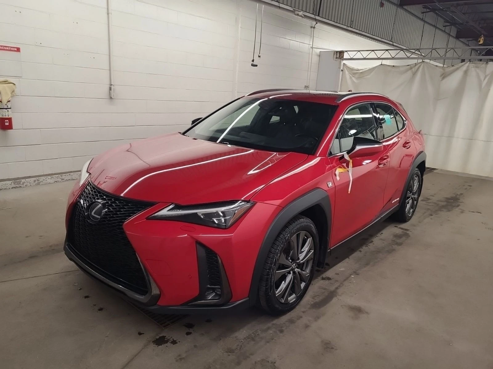 Lexus UX 250h CARFAX    | Mobile.bg   1