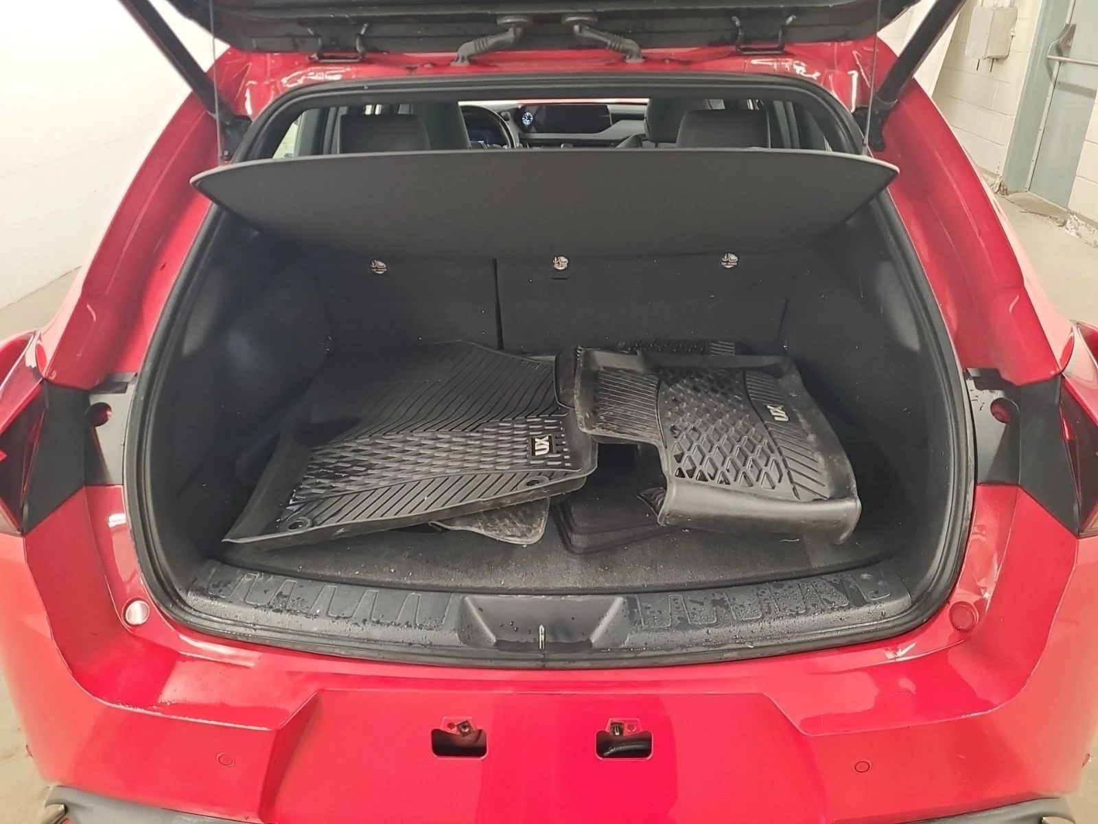 Lexus UX 250h CARFAX    | Mobile.bg   11