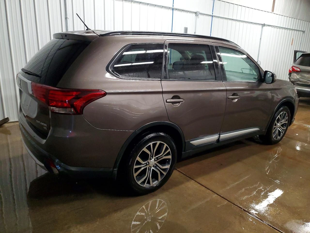Mitsubishi Outlander SE, снимка 5 - Автомобили и джипове - 53922980