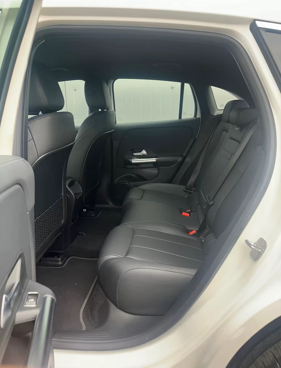 Mercedes-Benz EQA 250* LED* CAMERA* CARPLAY* , снимка 13 - Автомобили и джипове - 53957962