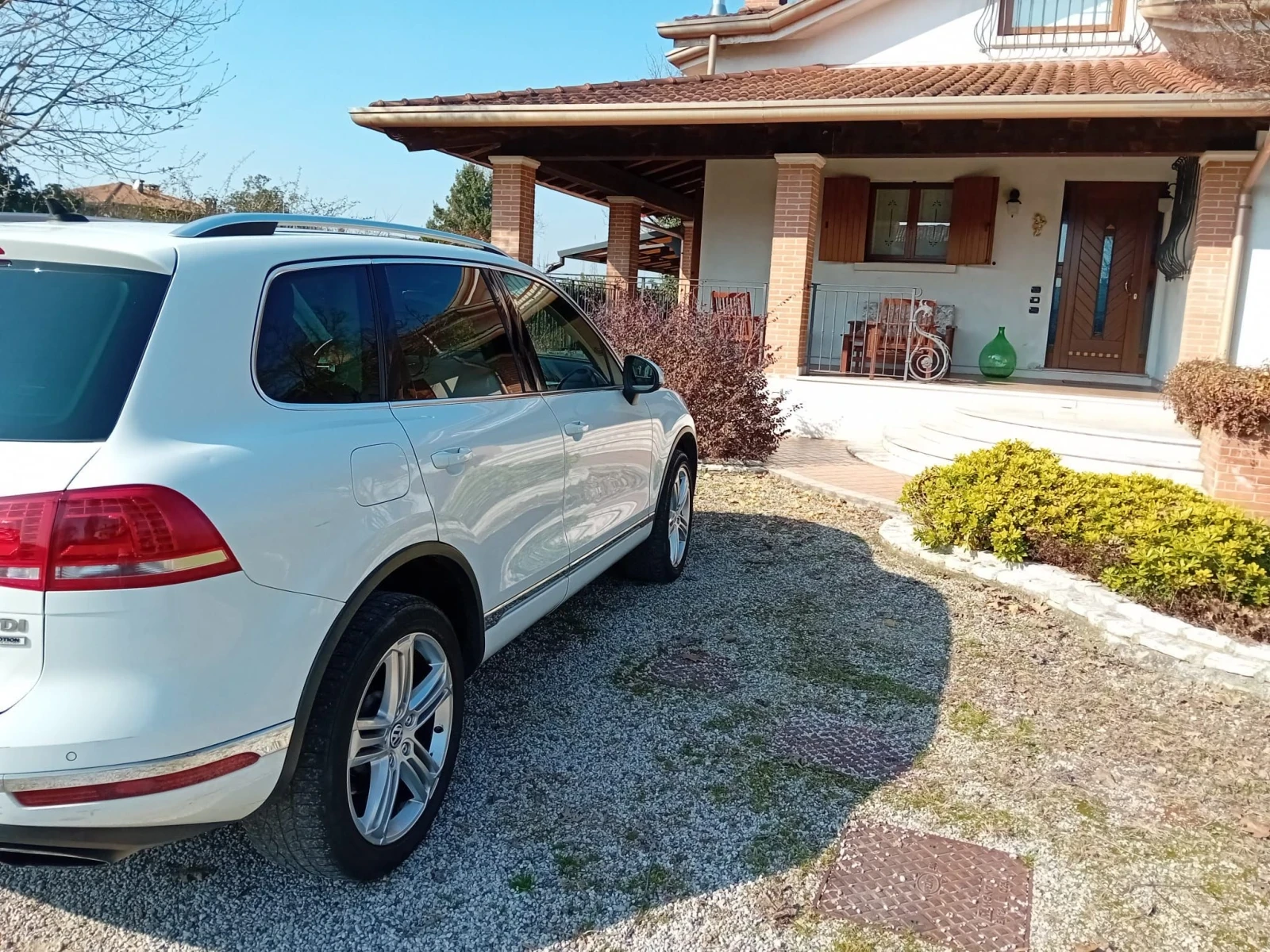 VW Touareg 3.0 TDI Tiptronic BlueMotion Techn. Executive, снимка 4 - Автомобили и джипове - 54123485