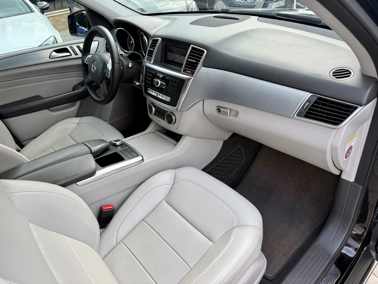 Mercedes-Benz ML 250, снимка 10 - Автомобили и джипове - 55268675