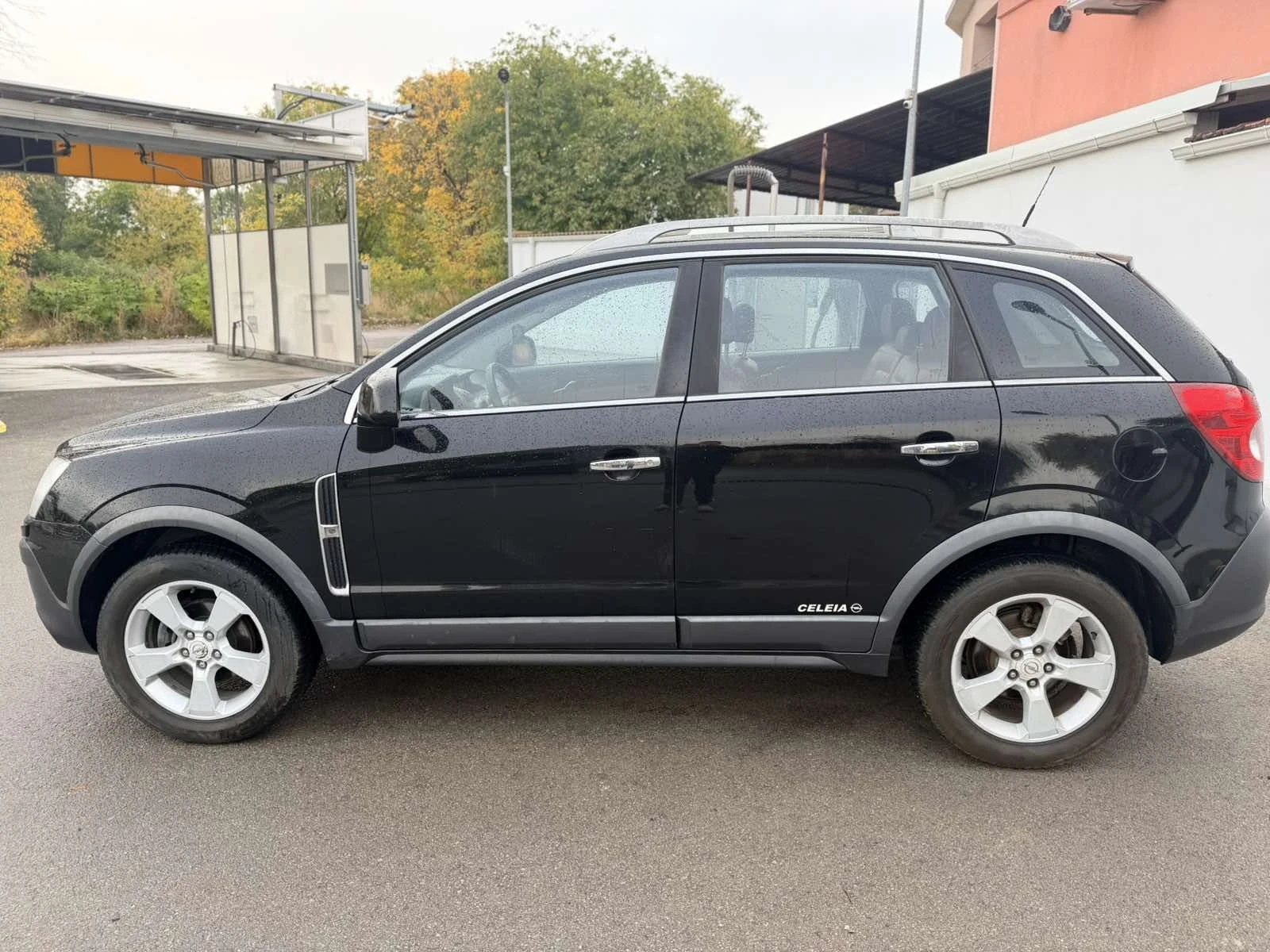 Opel Antara, снимка 3 - Автомобили и джипове - 56601579