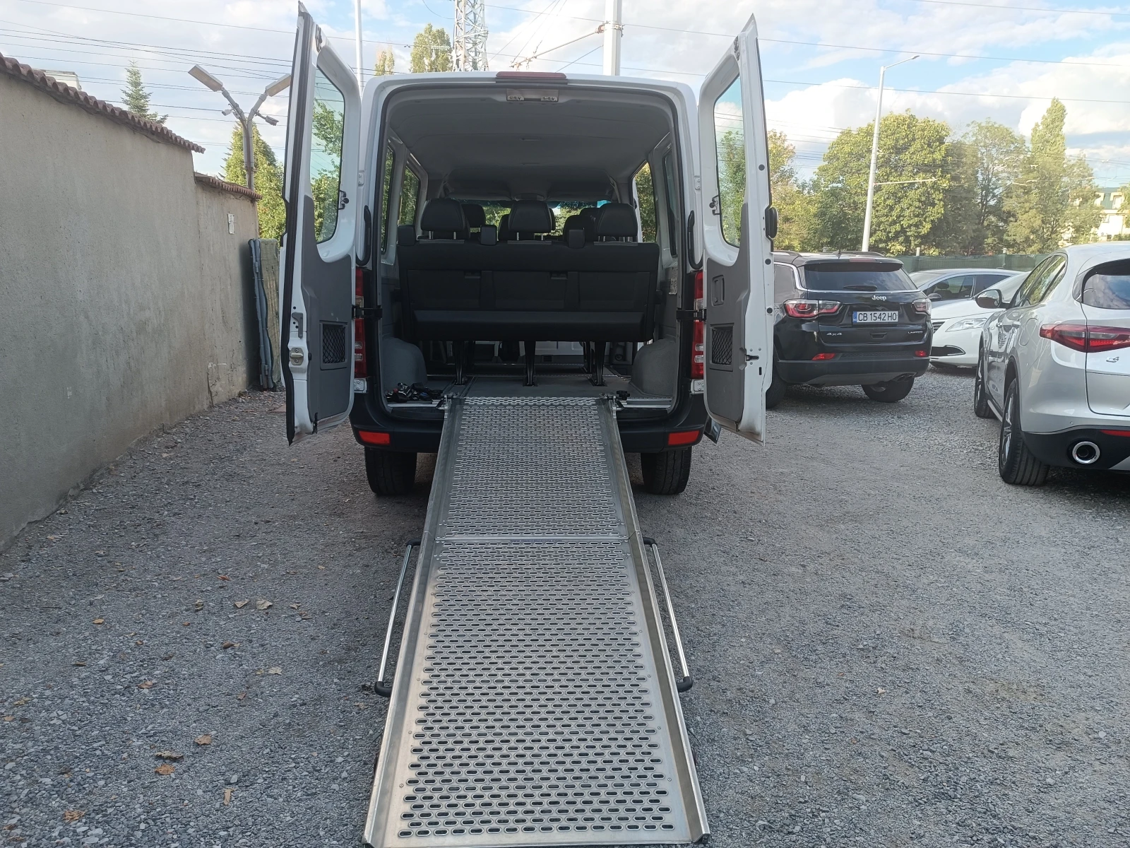 Mercedes-Benz Sprinter 311 2.2CDI/8+ 1МЕСТА/КЛИМАТИК/ПЕЧКА, снимка 12 - Бусове и автобуси - 55417798