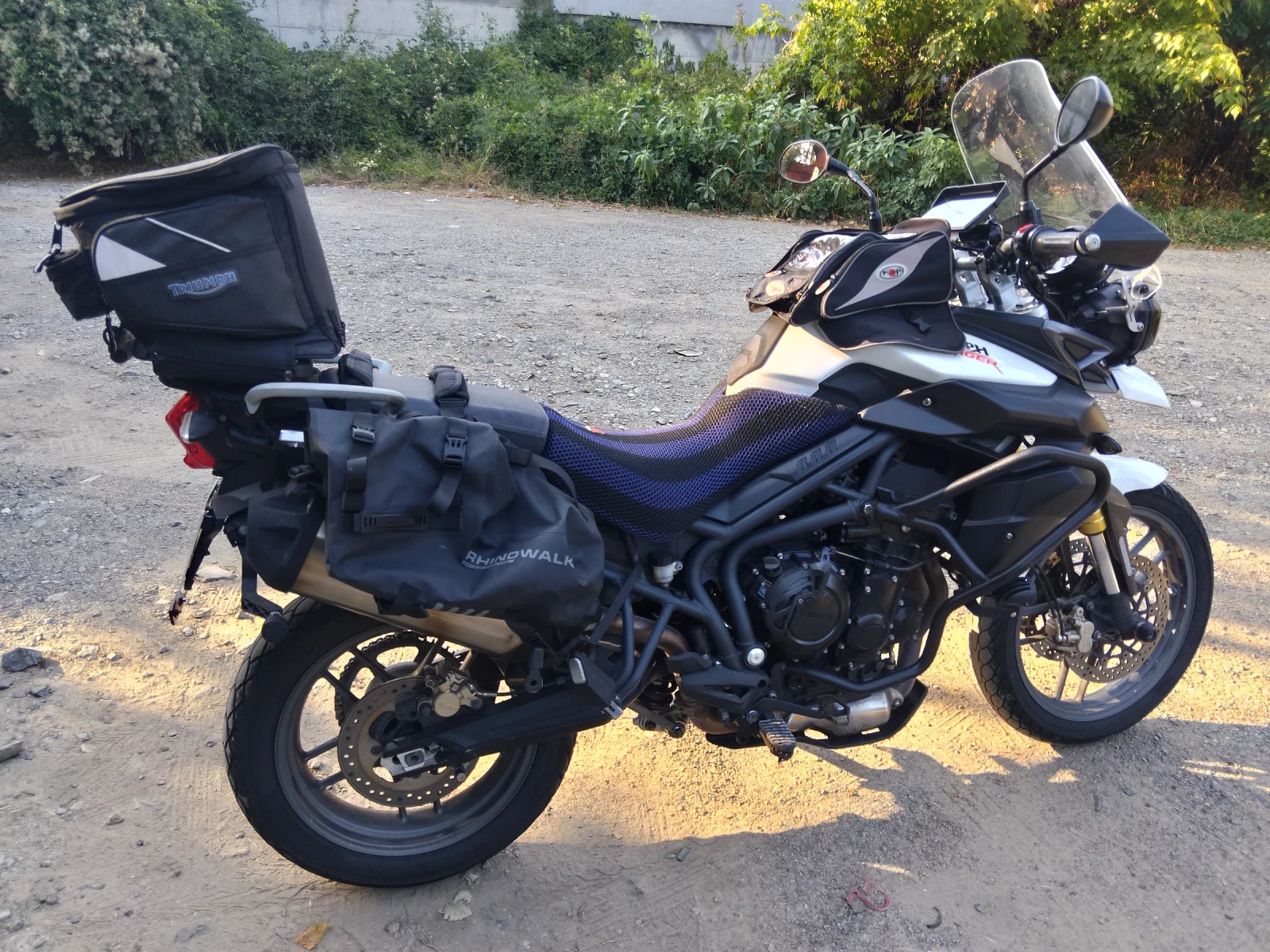 Triumph Tiger 800, снимка 1