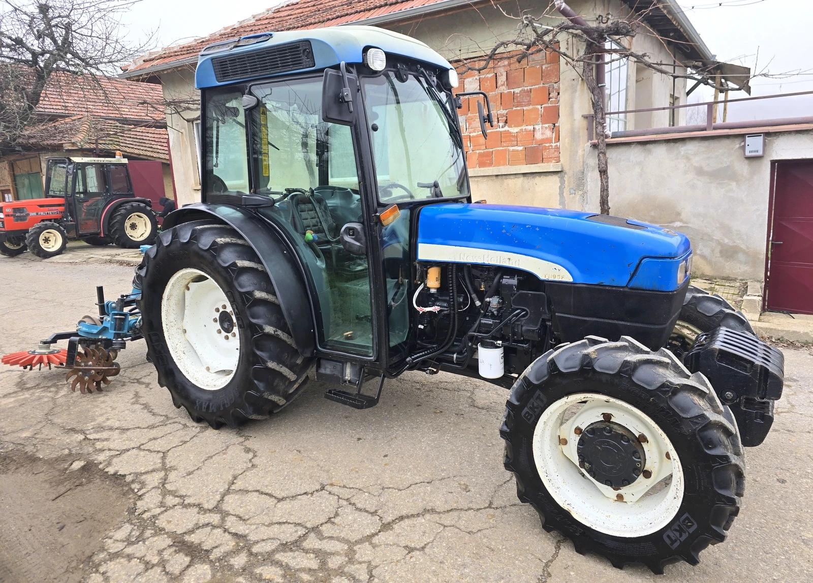 Трактор New Holland TN 95F НОВ ВНОС!!! - изображение 4