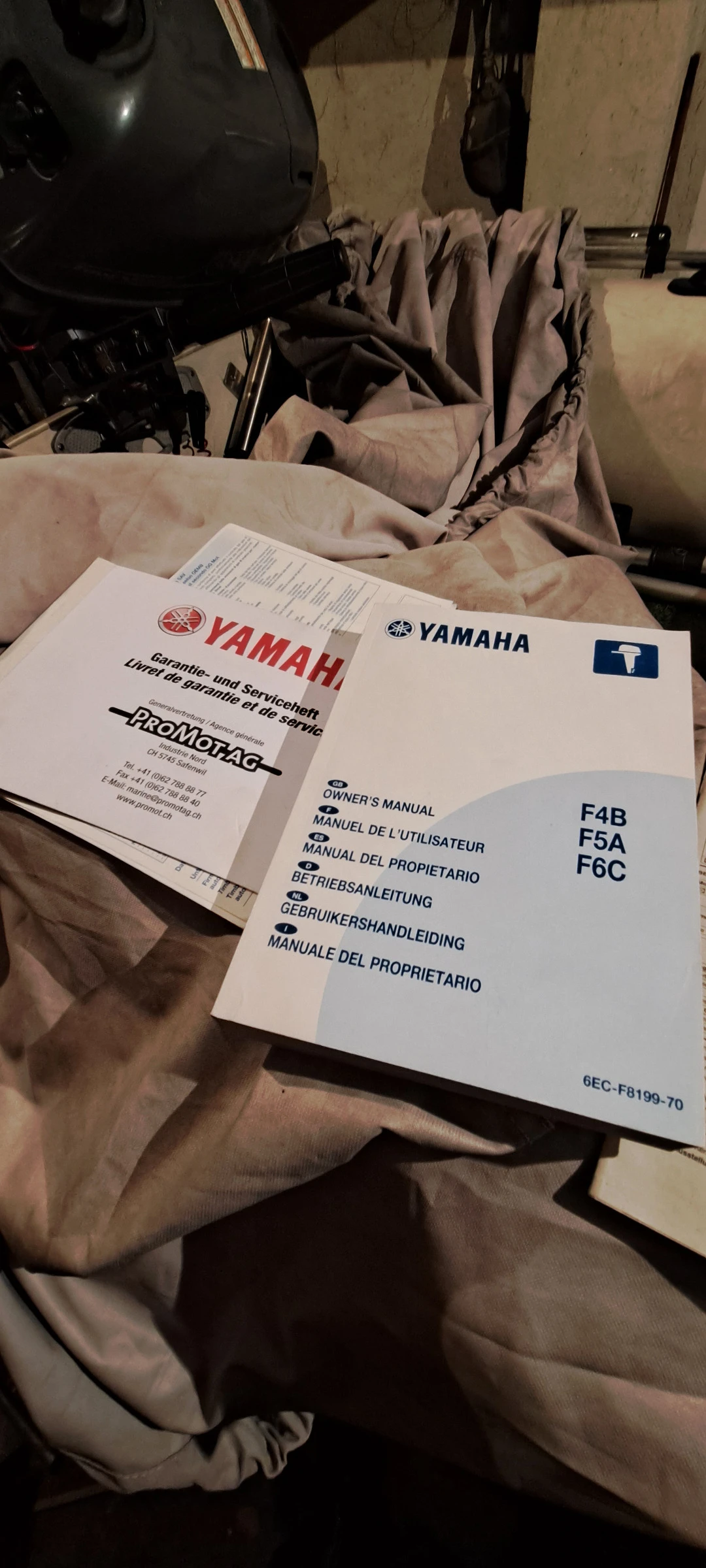 Надуваема лодка Yamaha 300s - изображение 8