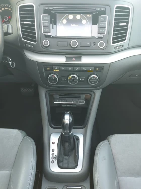 VW Sharan 2.0 TDI* 177 К.С.* АВТОМАТИК* HIGHLINE* FULL EXTRI, снимка 13