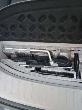 Kia Carens, снимка 11