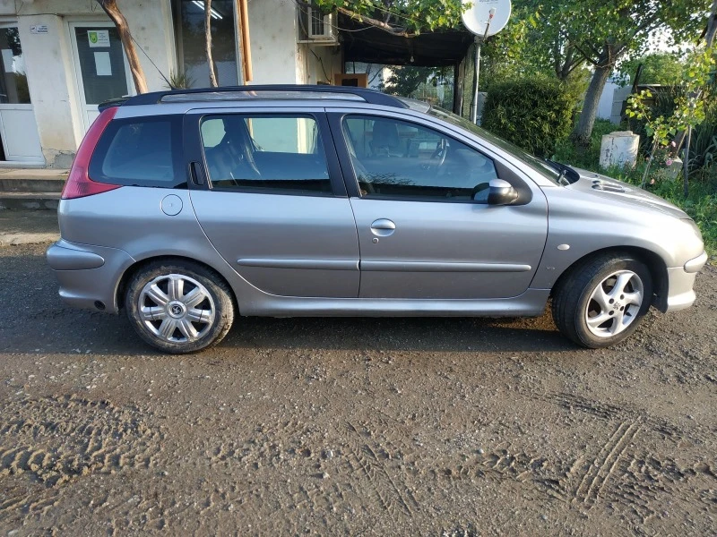 Peugeot 206, снимка 5 - Автомобили и джипове - 46646232