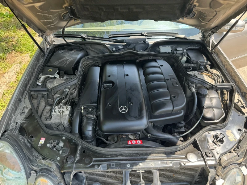 Mercedes-Benz E 320 3.2, снимка 7 - Автомобили и джипове - 47292760