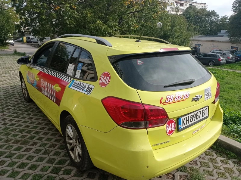 Chevrolet Cruze Cruz, снимка 2 - Автомобили и джипове - 47525474