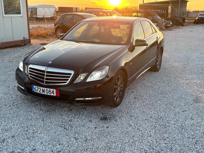 Mercedes-Benz E 220, снимка 2 - Автомобили и джипове - 48073500