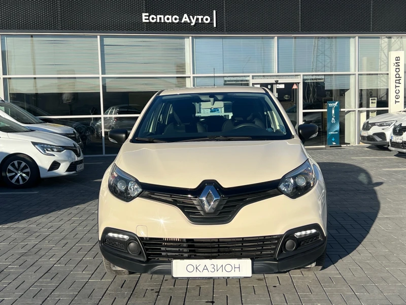 Renault Captur TCe 90 к.с. Stop&Start , снимка 2 - Автомобили и джипове - 49583278