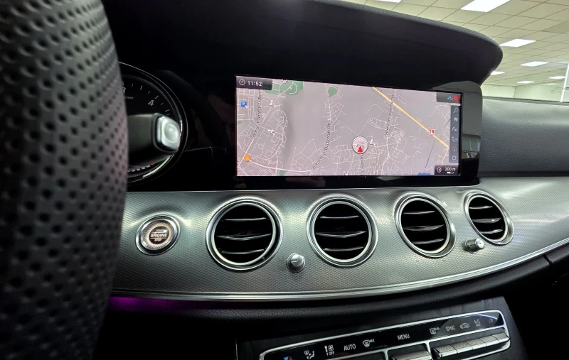 Mercedes-Benz E 220 12.2018/9G/Ambient/194 к.с., снимка 14 - Автомобили и джипове - 52599342