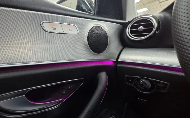 Mercedes-Benz E 220 12.2018/9G/Ambient/194 к.с., снимка 13 - Автомобили и джипове - 52599342