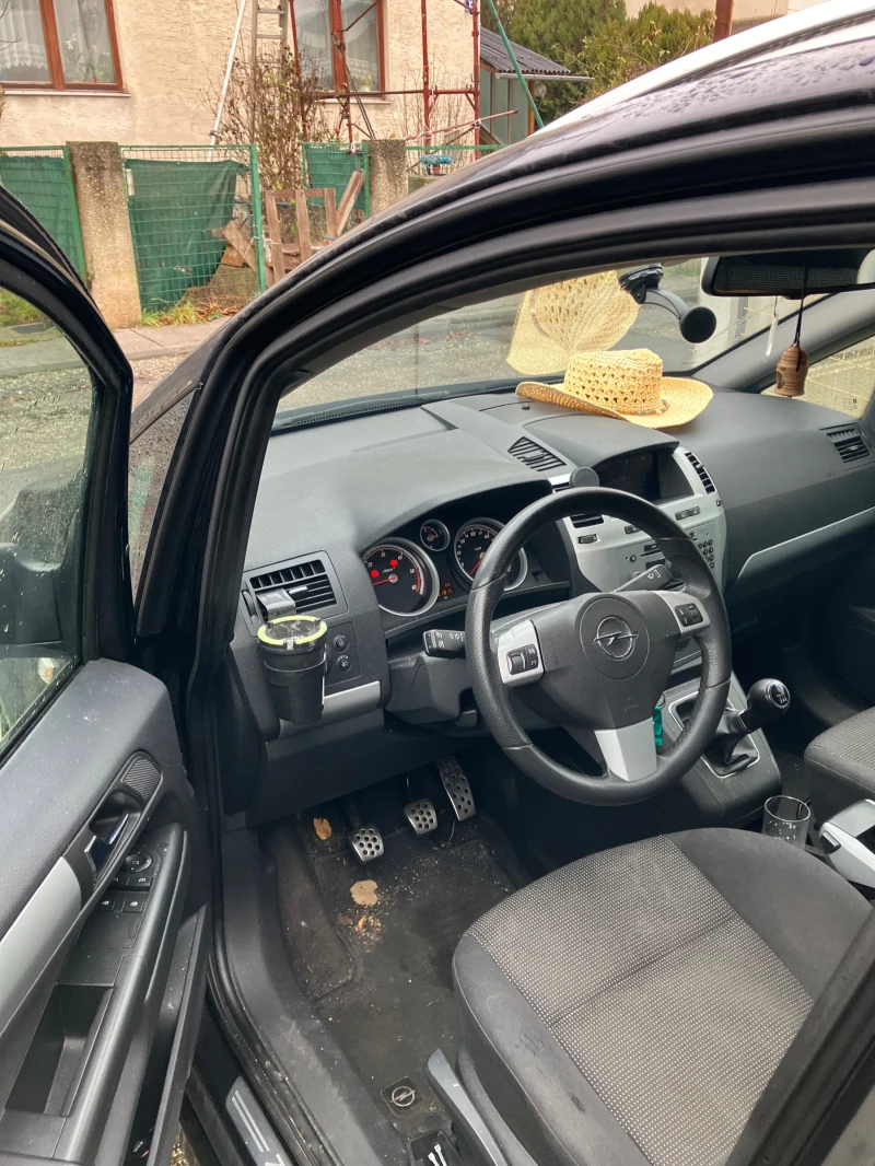 Opel Zafira FACELIFT 1.9CDTI 150 NAVIGACIQ, снимка 4 - Автомобили и джипове - 52831220