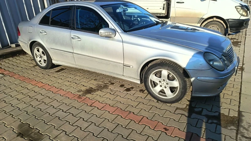 Mercedes-Benz E 320 320cdi, снимка 5 - Автомобили и джипове - 53589629