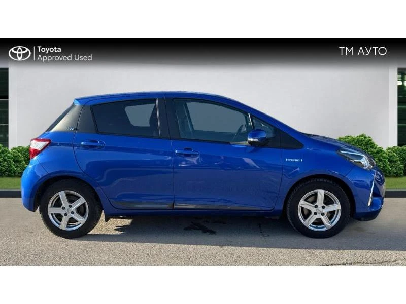 Toyota Yaris 1.5 HSD CLUB, снимка 17 - Автомобили и джипове - 49435622