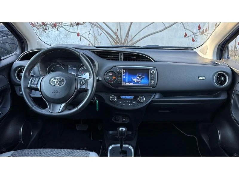 Toyota Yaris 1.5 HSD CLUB - изображение 8