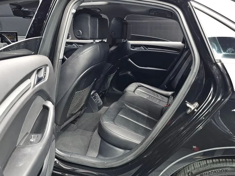 Audi A3 2.0 TFSI, снимка 11 - Автомобили и джипове - 54135543