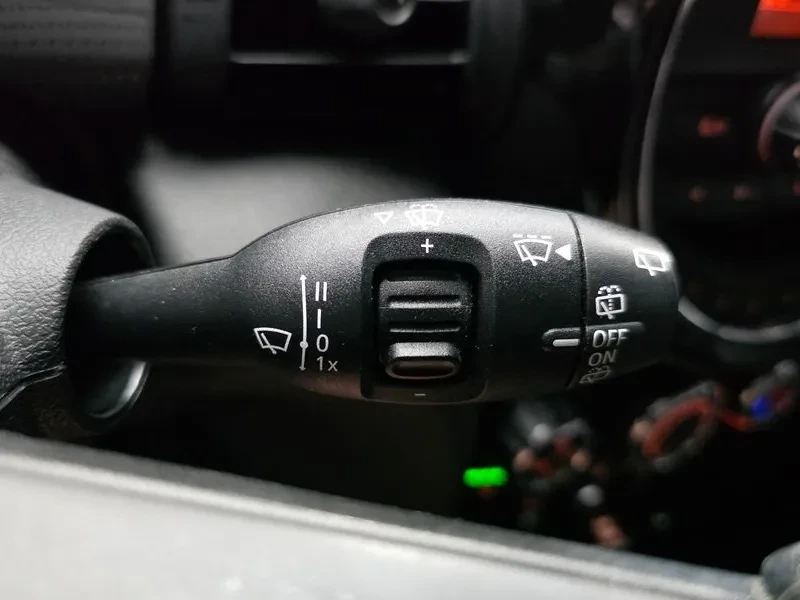 Mini Cooper Basic Model 3Rd Generation, снимка 14 - Автомобили и джипове - 55901216