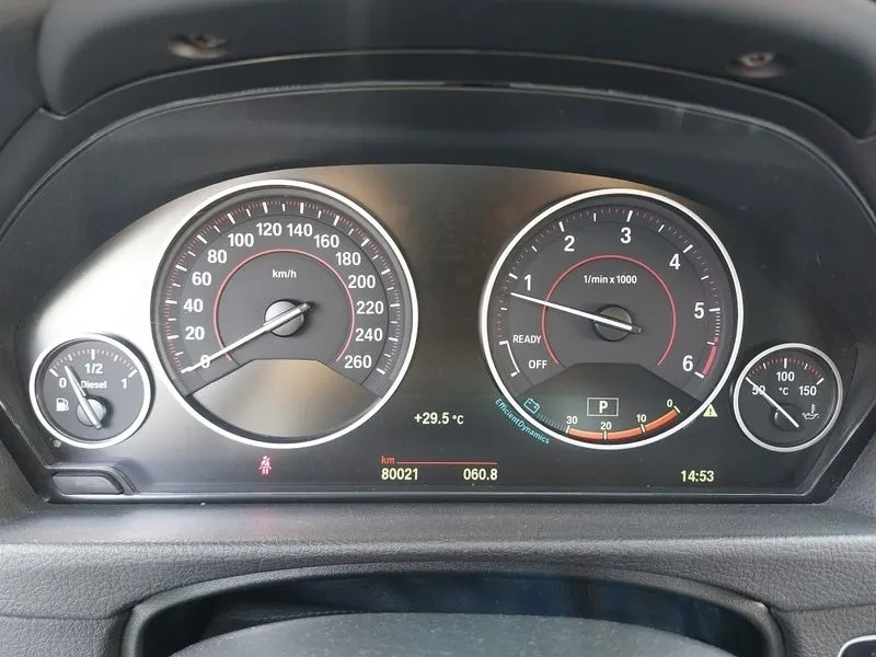 BMW 320 (F30) 320D Sports, снимка 12 - Автомобили и джипове - 56117930