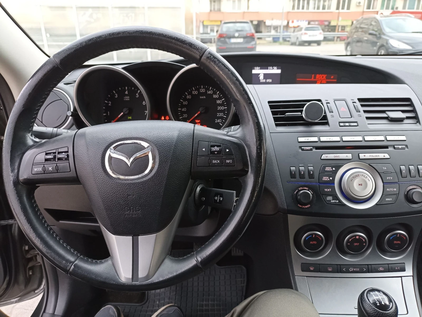 Mazda 3 BL 1.6 ръчни  - изображение 8
