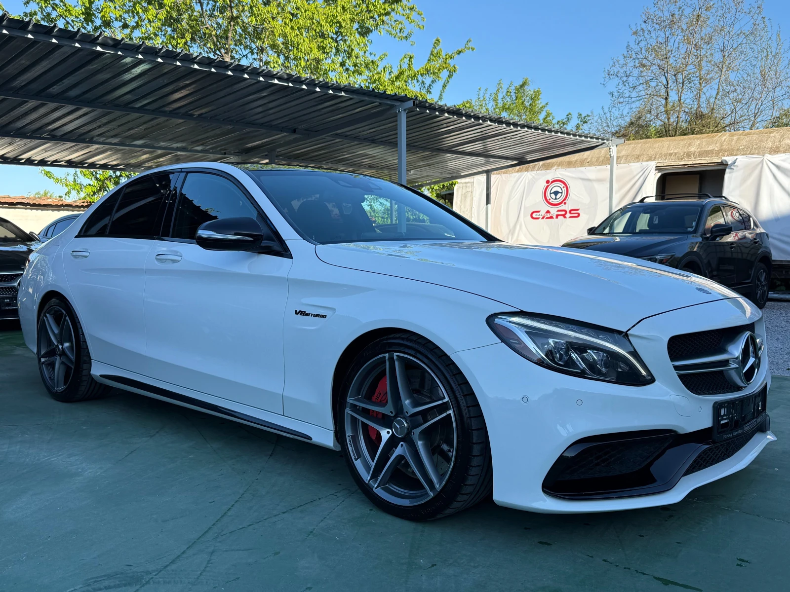 Mercedes-Benz C 63 AMG S - изображение 3